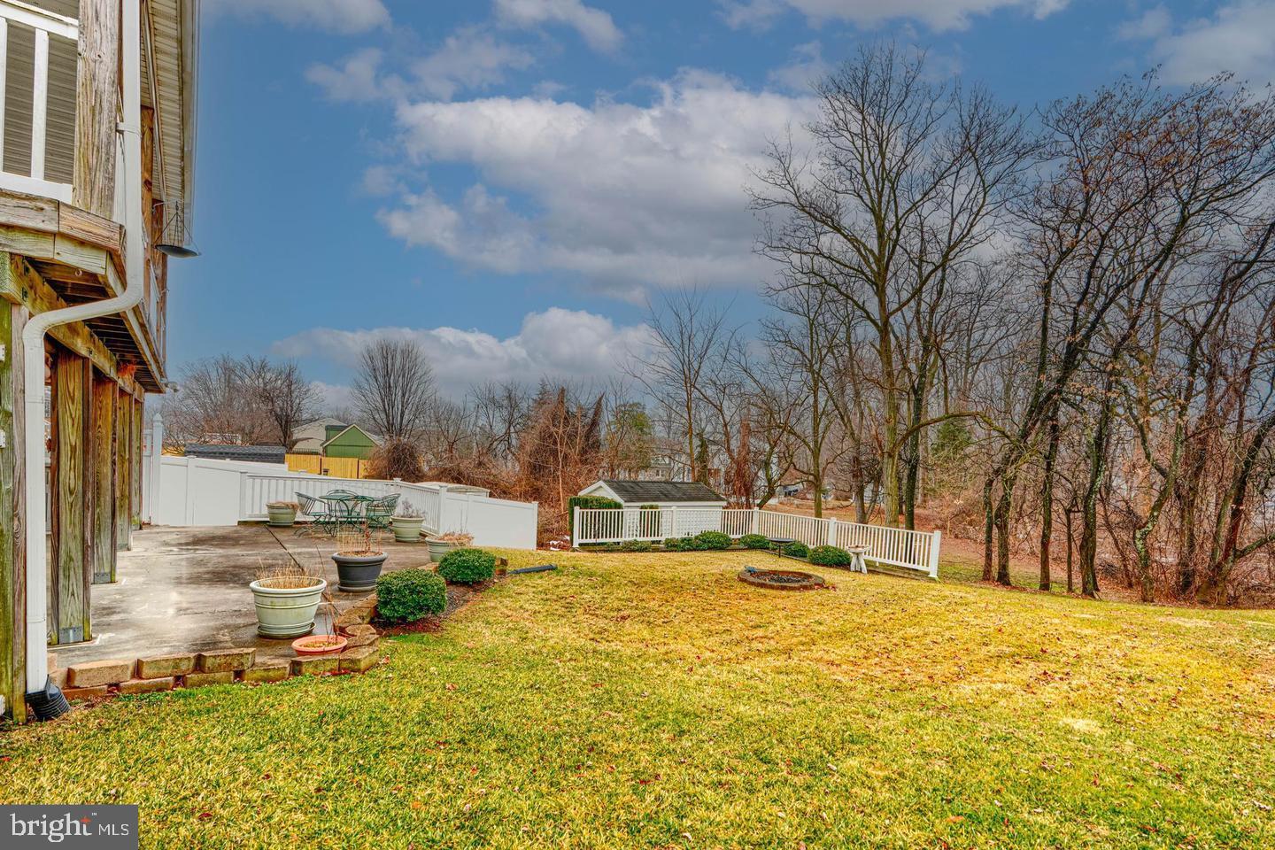 8908 GOLDEN TREE LANE