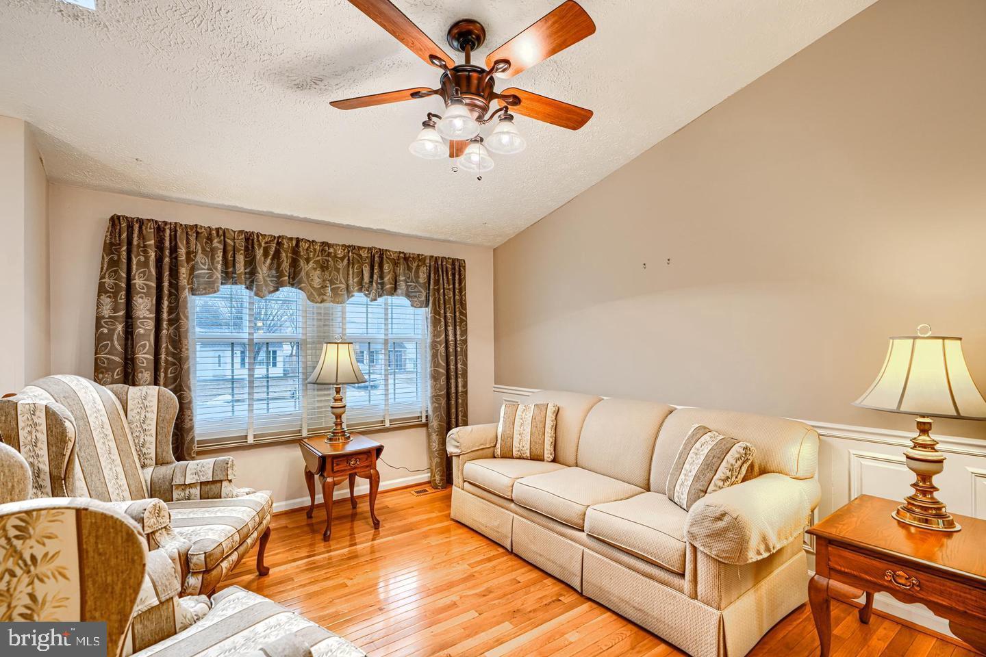 8908 GOLDEN TREE LANE