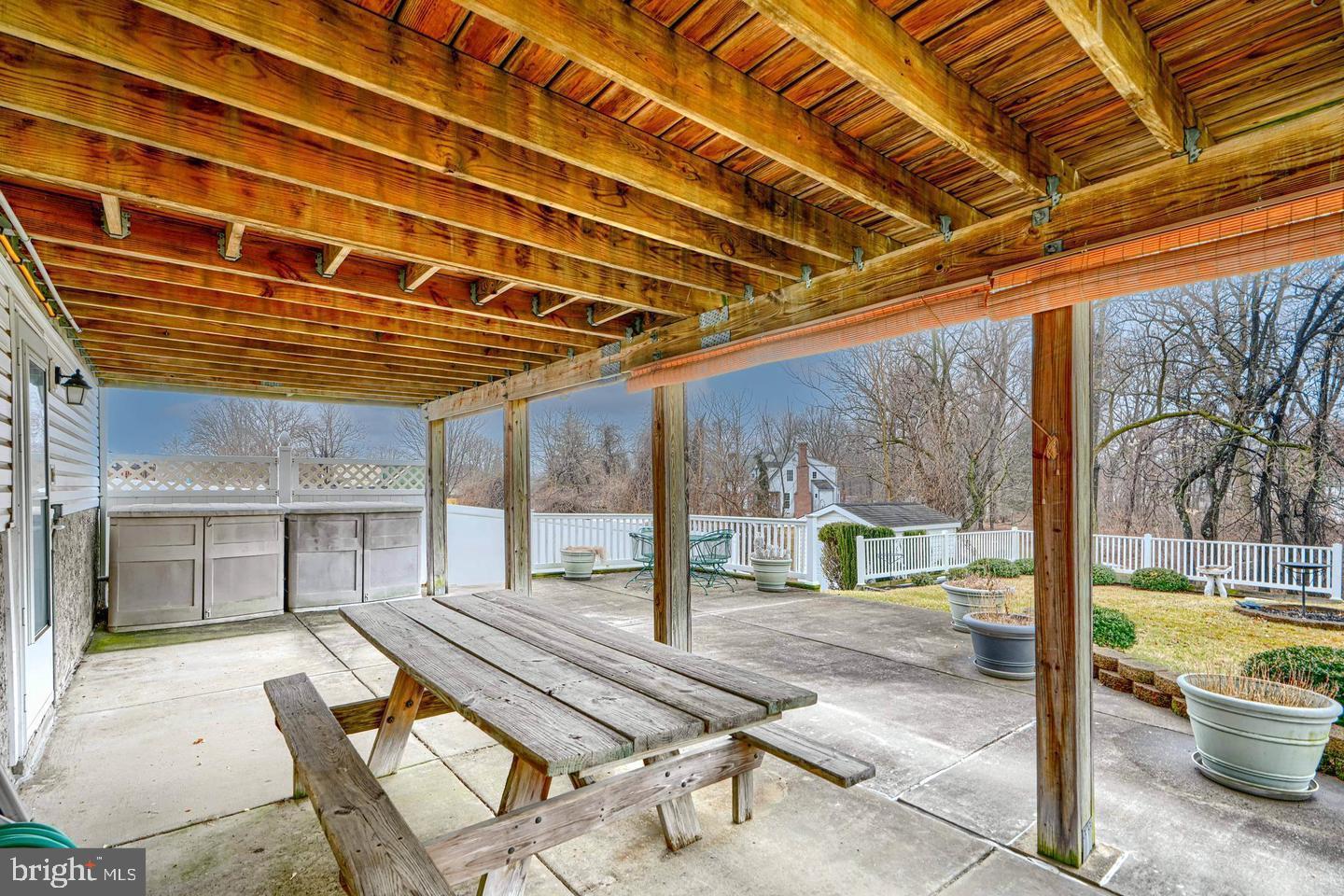 8908 GOLDEN TREE LANE