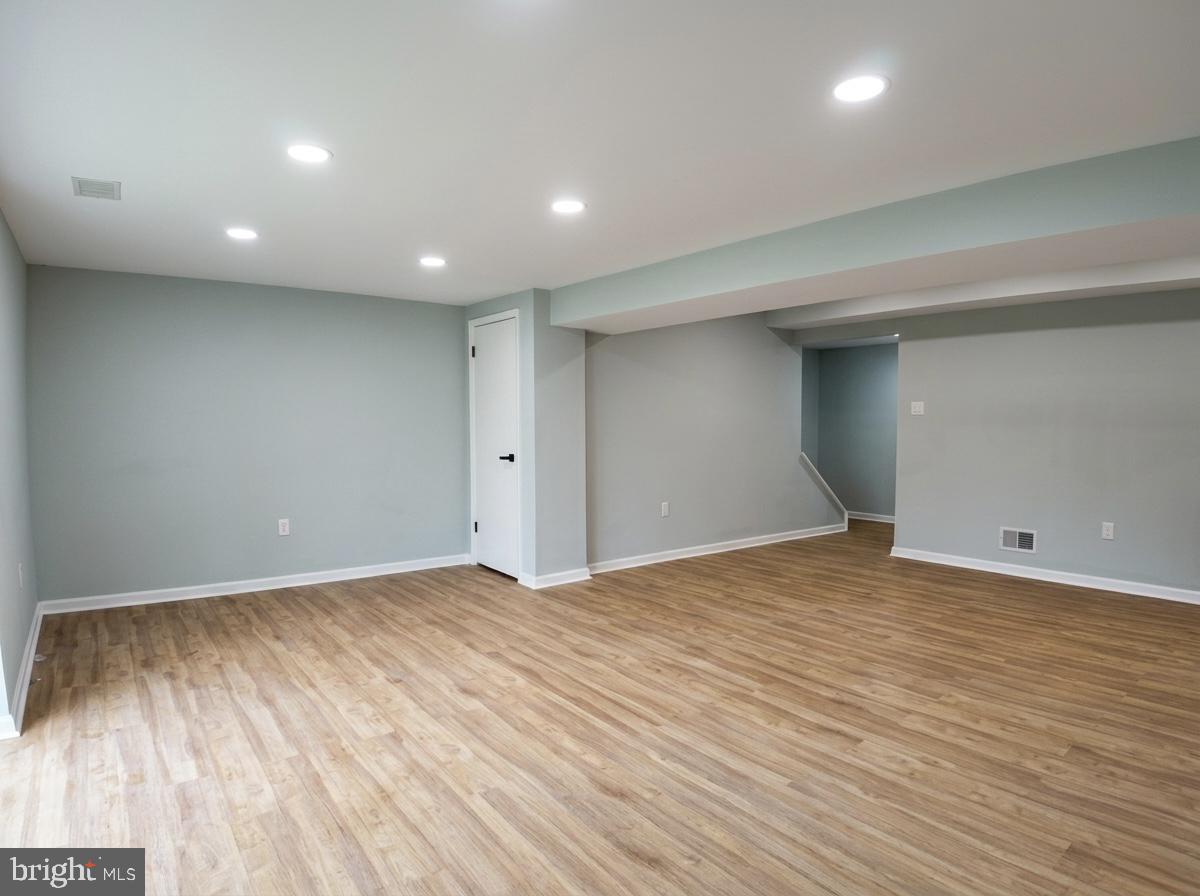 21 NEVES COURT