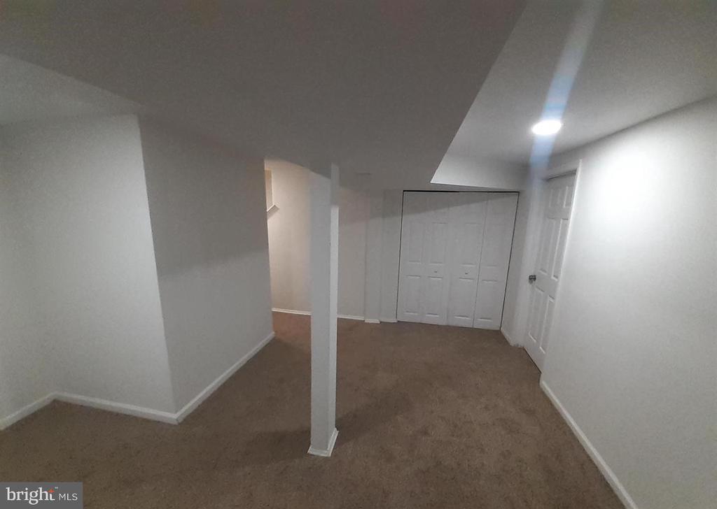 10 PRESTWICK SQUARE