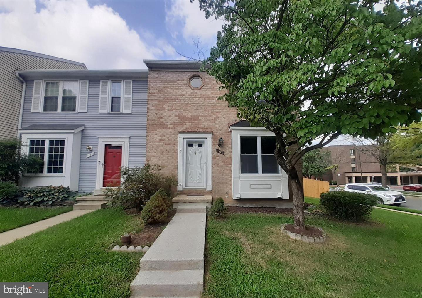 10 PRESTWICK SQUARE