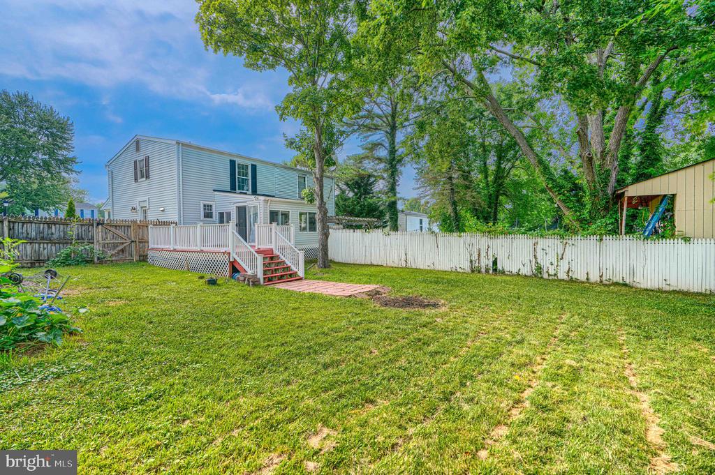 7 AMBOLIN COURT