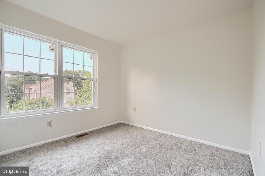3023 N BRANCH LANE