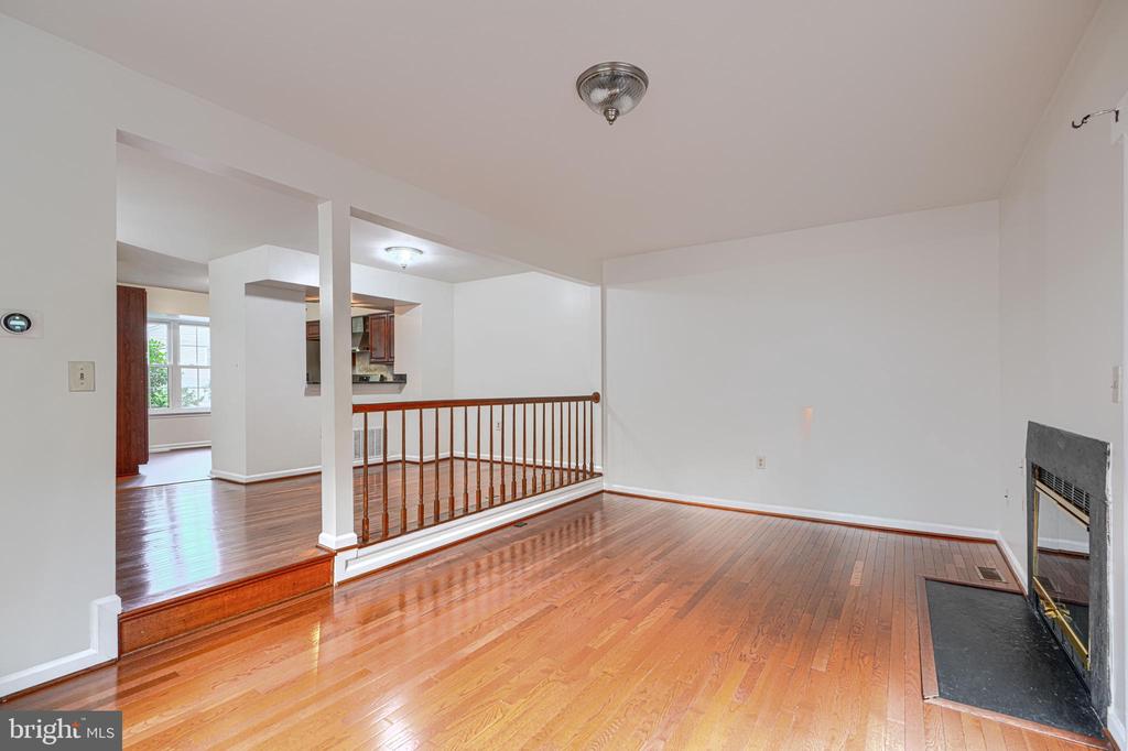 3023 N BRANCH LANE