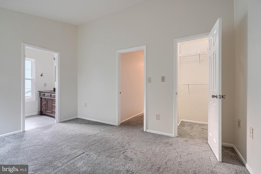 3023 N BRANCH LANE