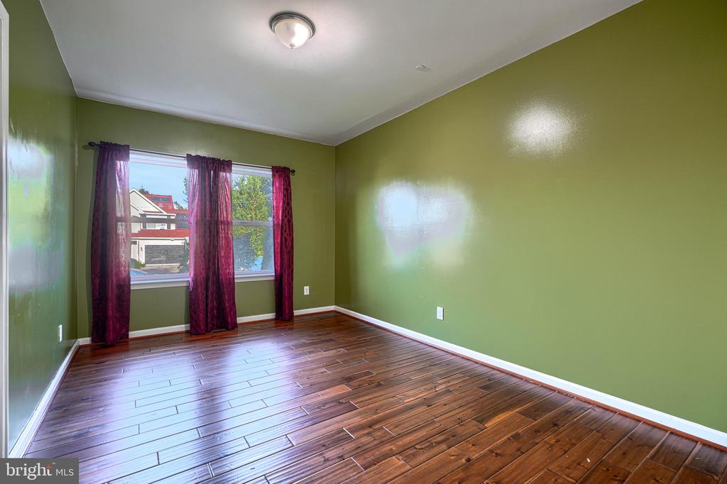 516 LAFAYETTE AVENUE