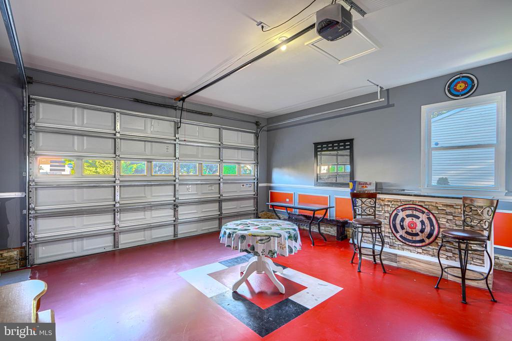 516 LAFAYETTE AVENUE