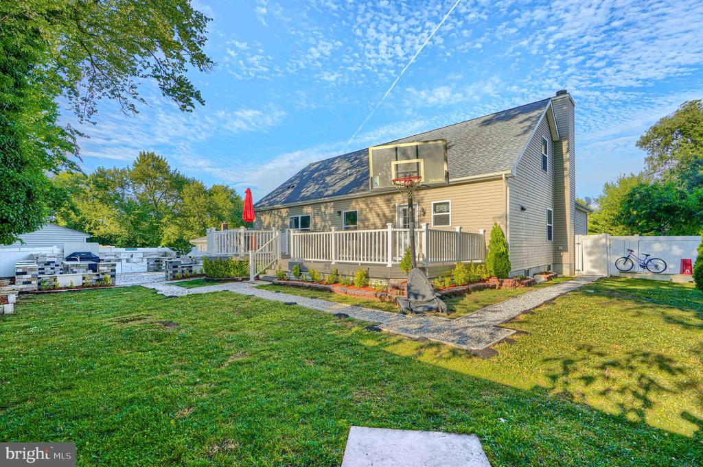 516 LAFAYETTE AVENUE