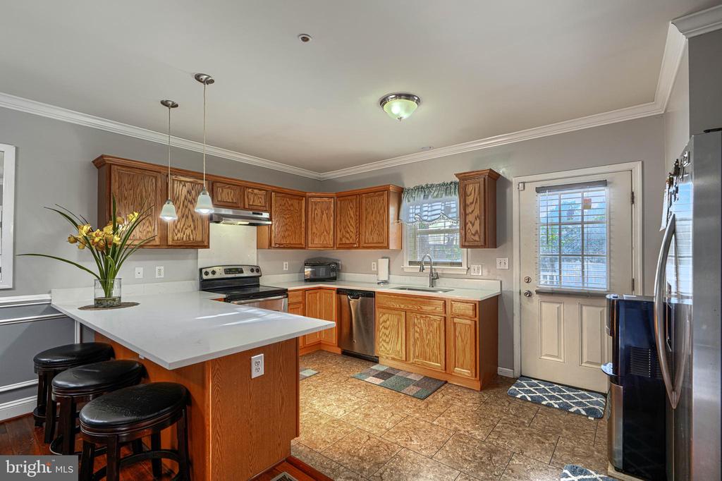 516 LAFAYETTE AVENUE