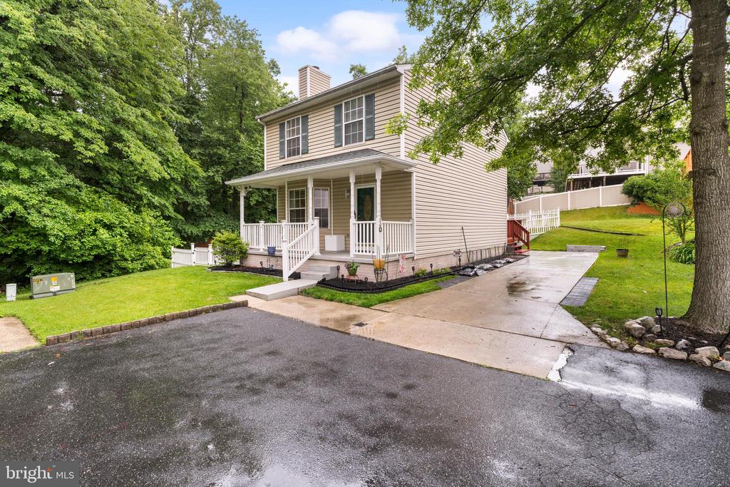 26 HEAVRIN CT.