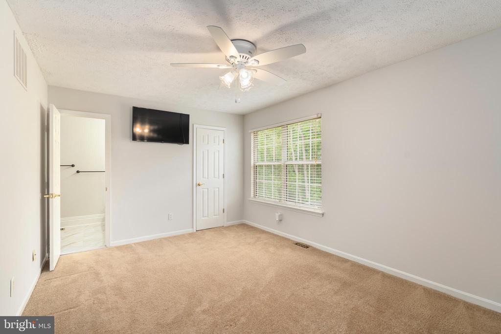 26 HEAVRIN CT.