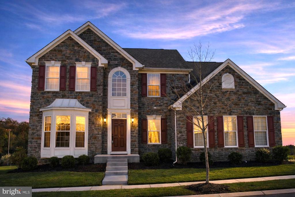 5111 HONEYBROOK WAY