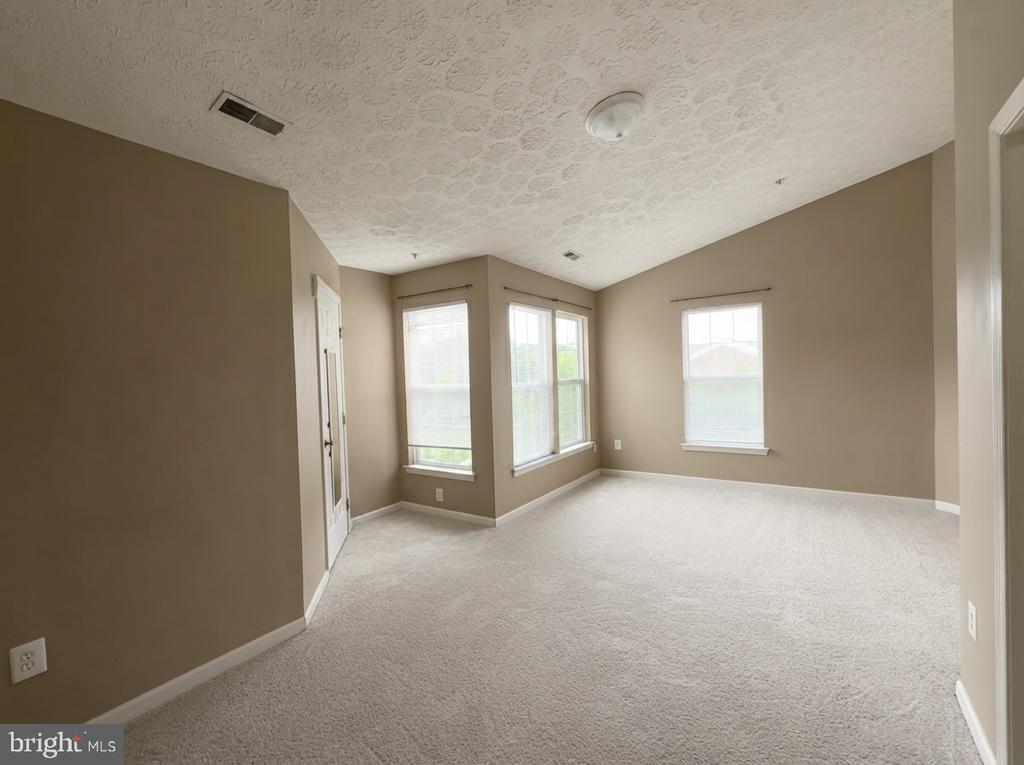 9746 HARVESTER CIRCLE Unit: 9746