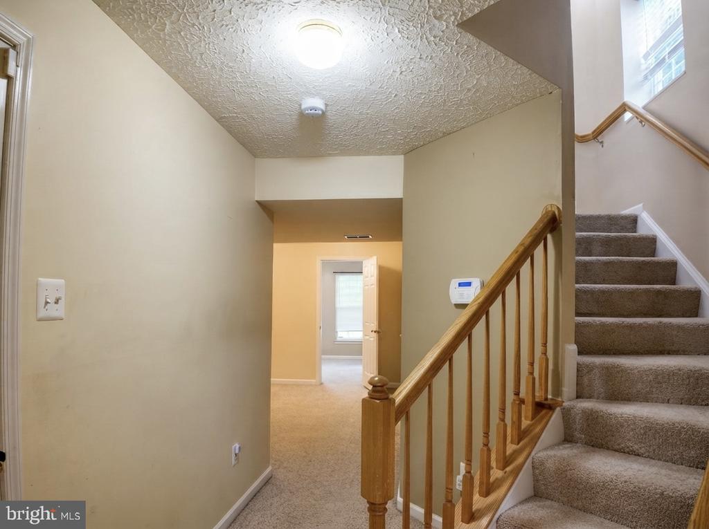 9746 HARVESTER CIRCLE Unit: 9746
