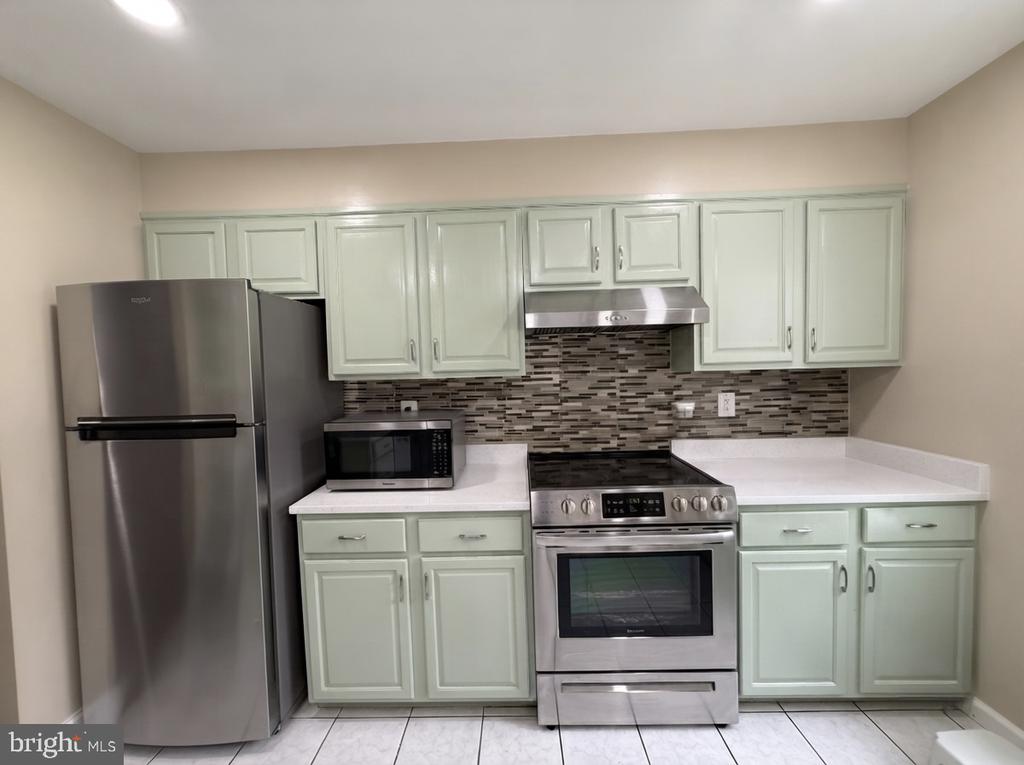 258 GREEN FERN WAY