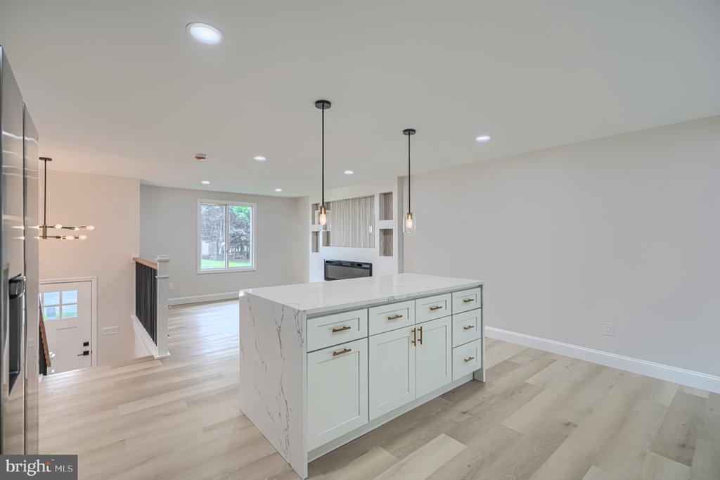 3906 TEVIS CIRCLE