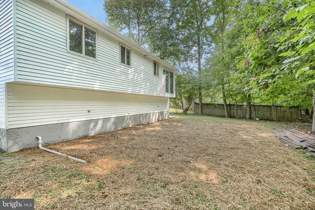 3906 TEVIS CIRCLE