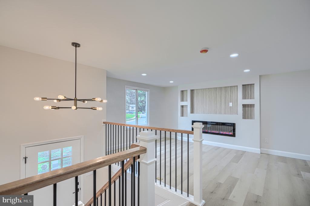 3906 TEVIS CIRCLE