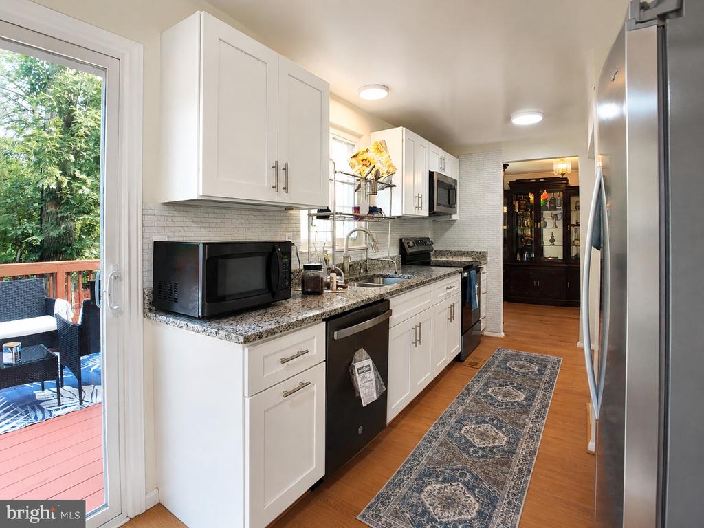 4549 AMBERMILL ROAD