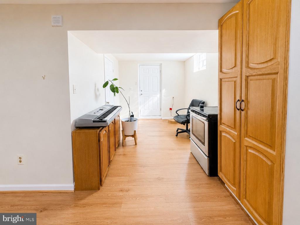 4549 AMBERMILL ROAD