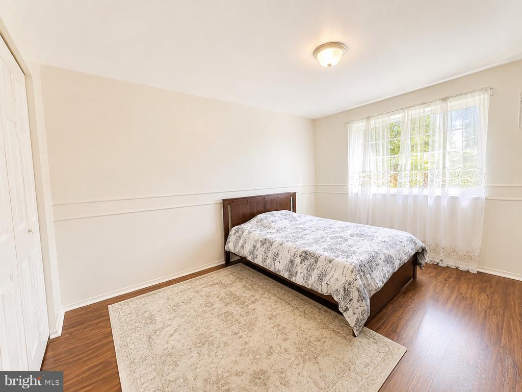 4549 AMBERMILL ROAD