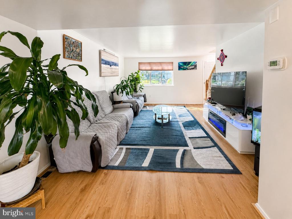4549 AMBERMILL ROAD
