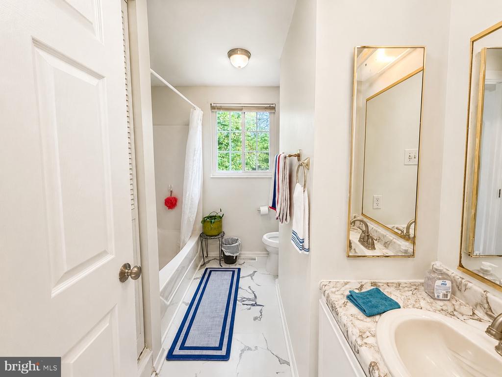 4549 AMBERMILL ROAD