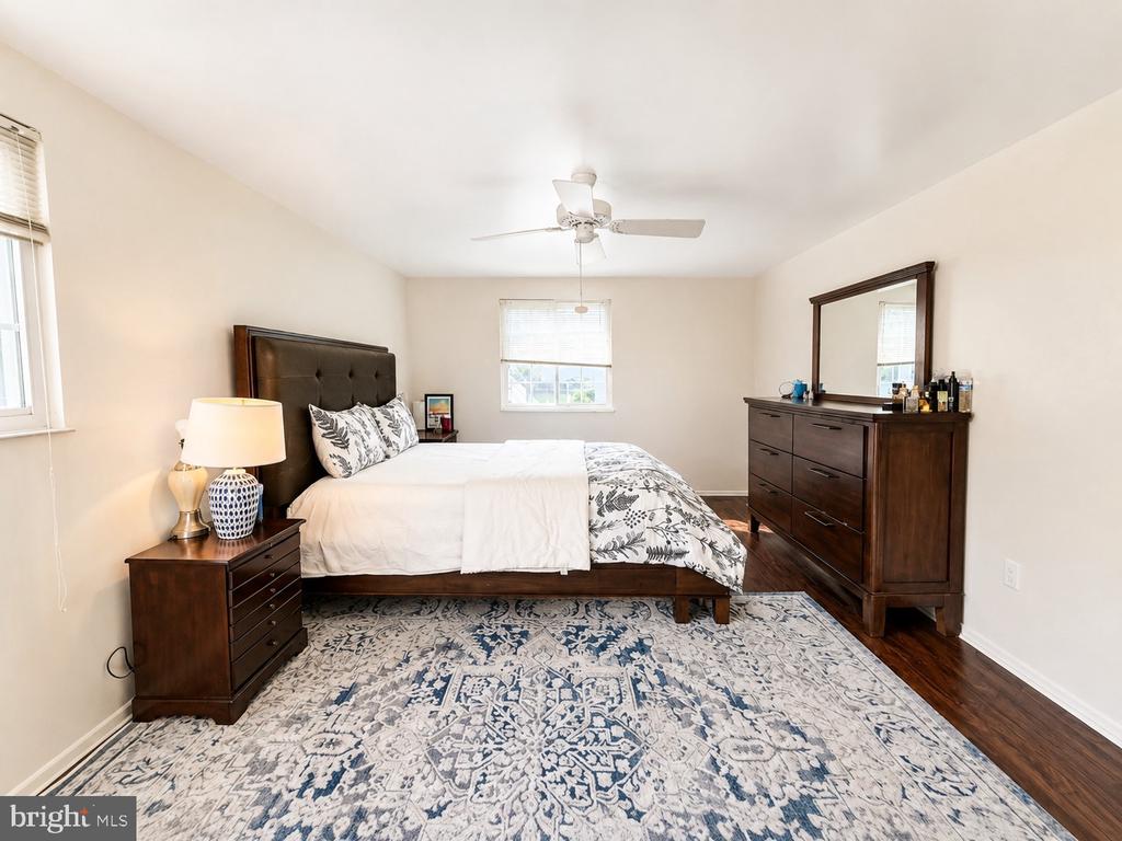 4549 AMBERMILL ROAD