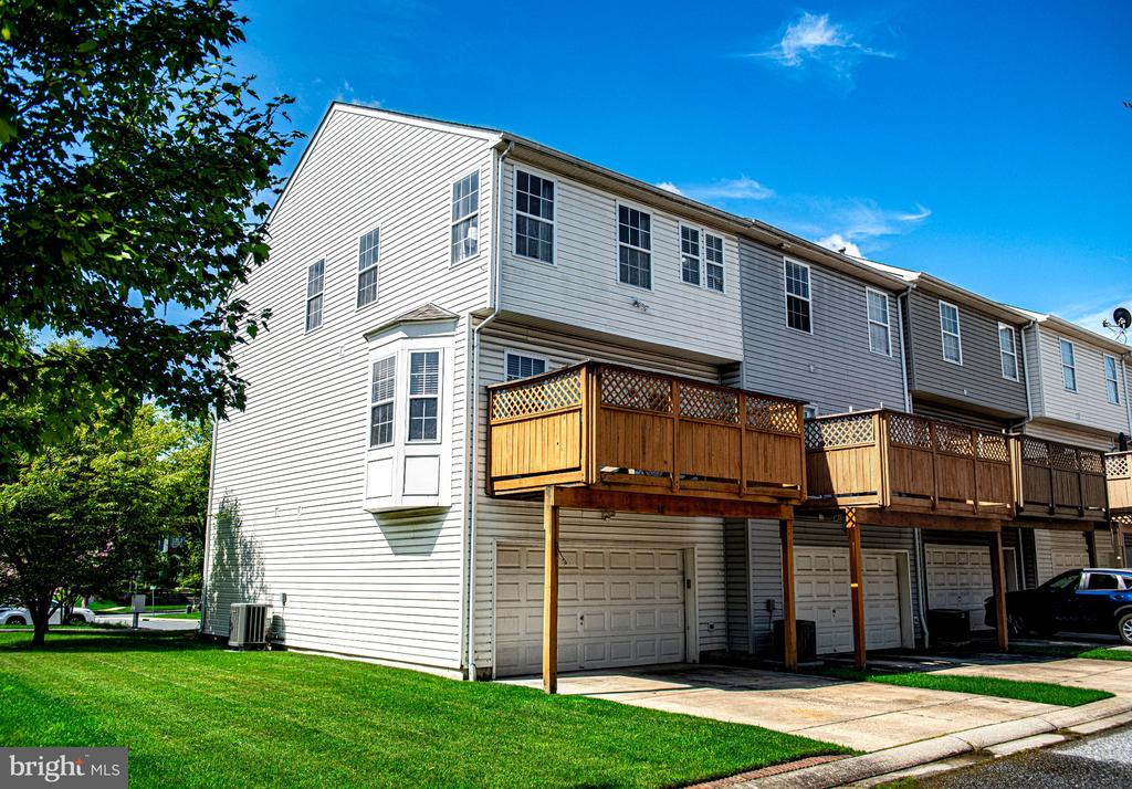 24 HALLSDALE