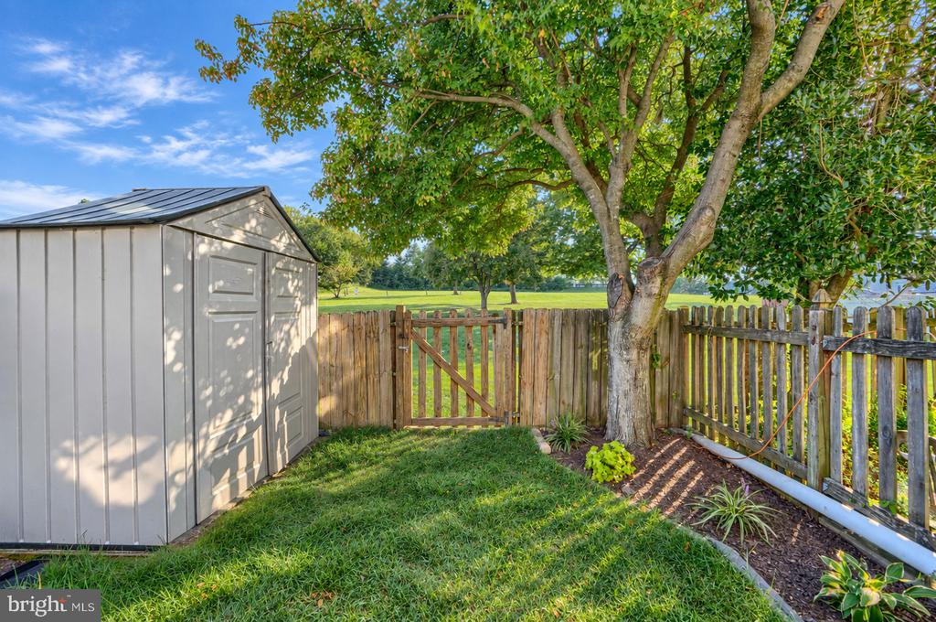 12 BANTRY COURT