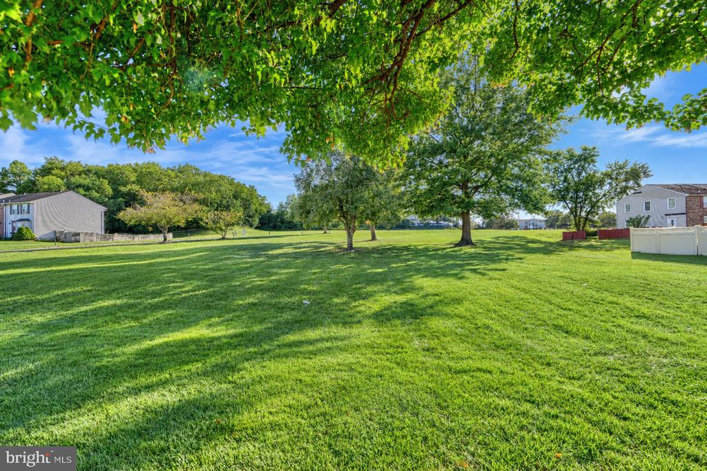 12 BANTRY COURT