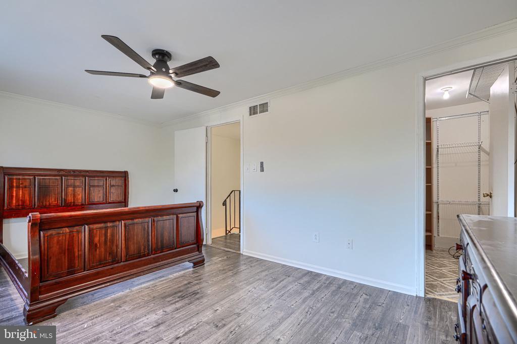 12 BANTRY COURT
