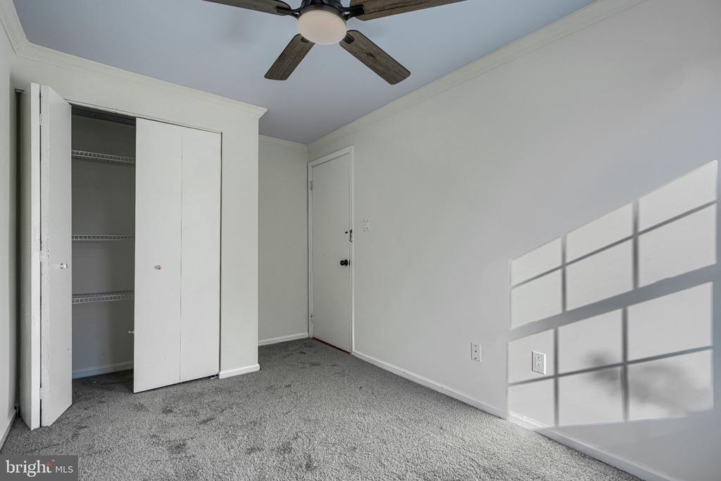 12 BANTRY COURT