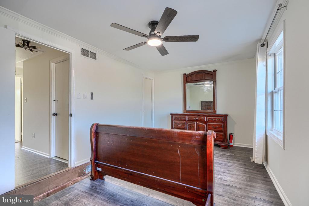 12 BANTRY COURT
