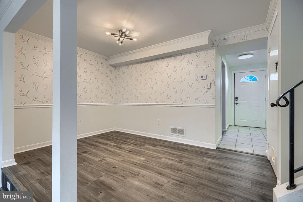 12 BANTRY COURT