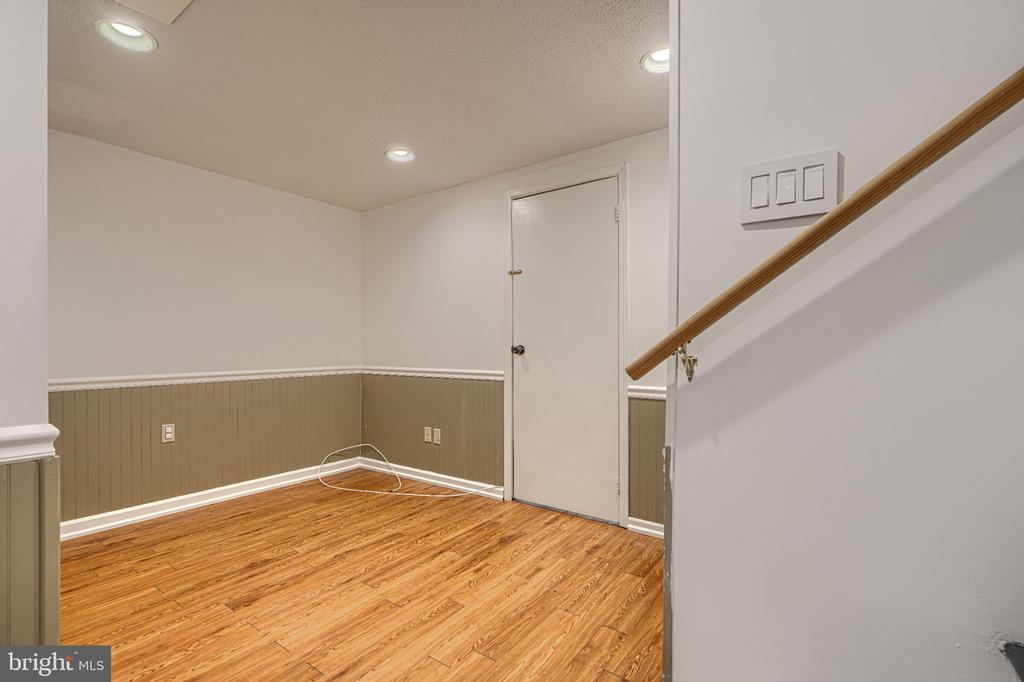 12 BANTRY COURT