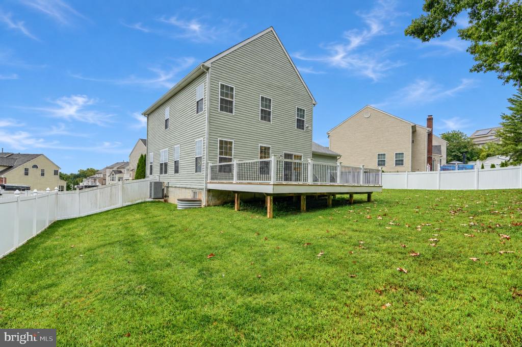 10 CEDAR GROVE COURT