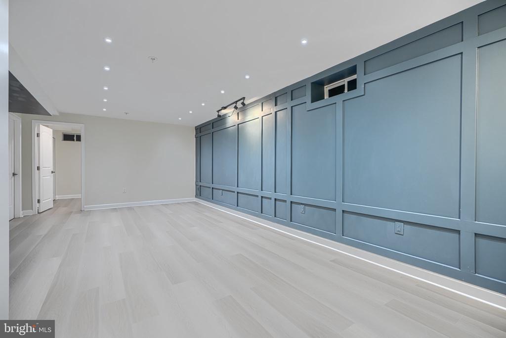 10 CEDAR GROVE COURT