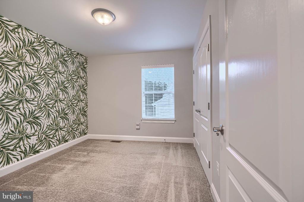 10 CEDAR GROVE COURT