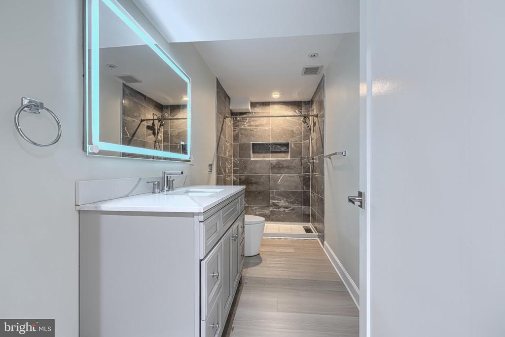 10 CEDAR GROVE COURT