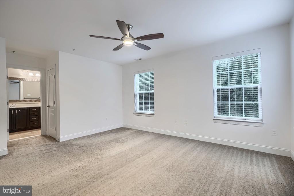 10 CEDAR GROVE COURT