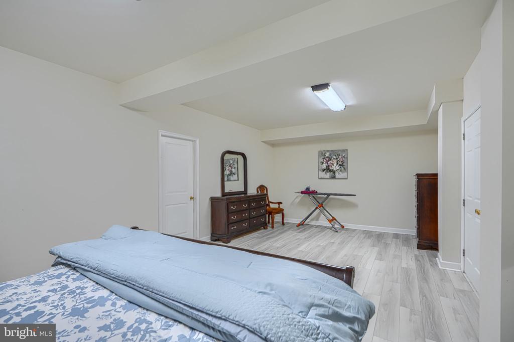 4902 BUCKS SCHOOLHOUSE ROAD