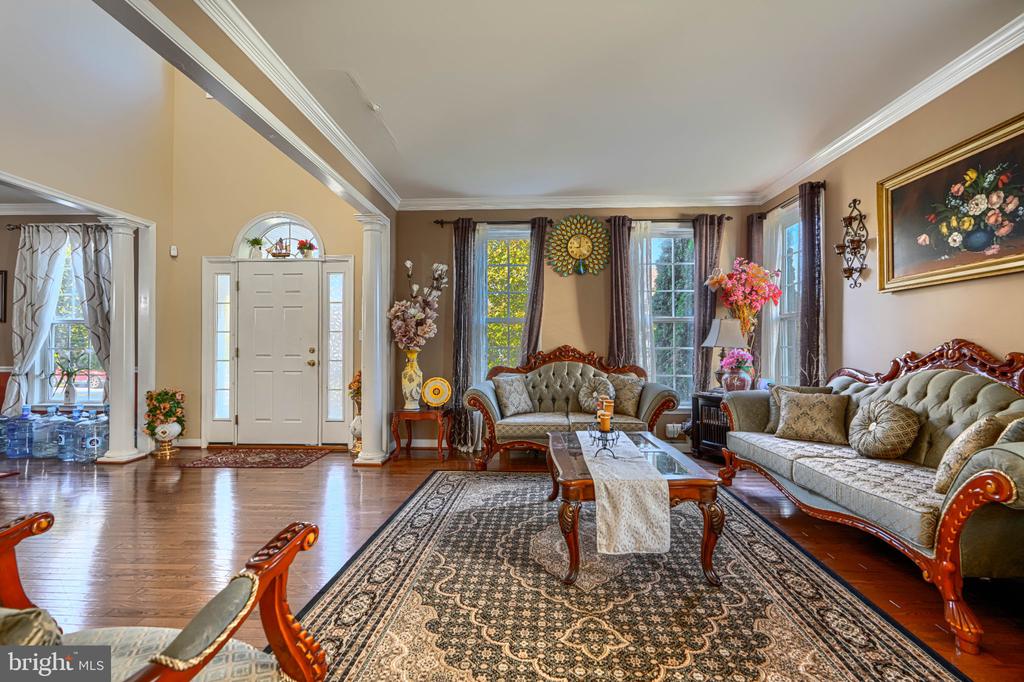 4902 BUCKS SCHOOLHOUSE ROAD