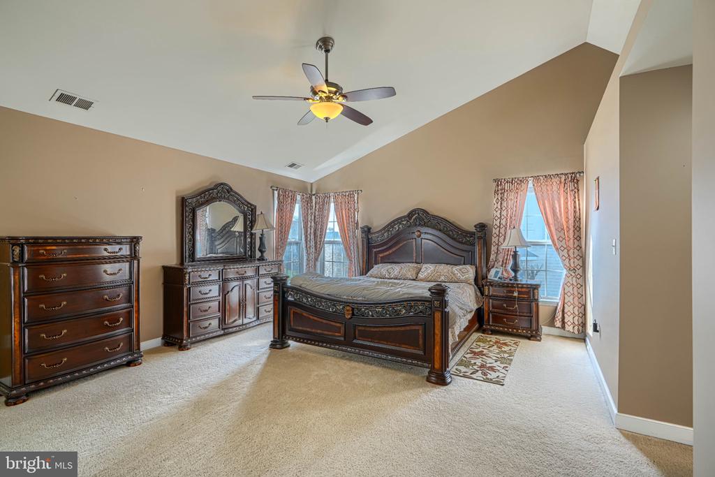 4902 BUCKS SCHOOLHOUSE ROAD