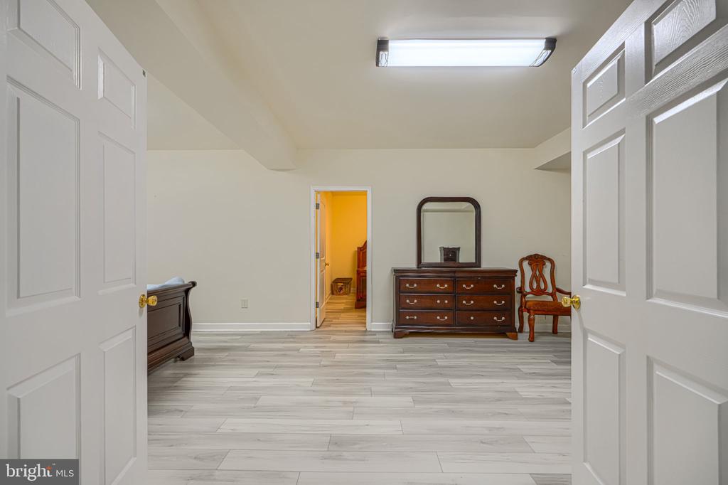 4902 BUCKS SCHOOLHOUSE ROAD