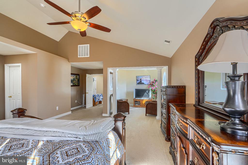 4902 BUCKS SCHOOLHOUSE ROAD