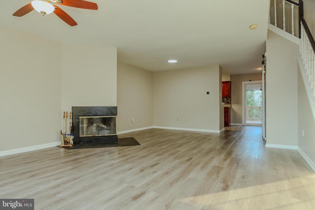 4 CASHELL COURT