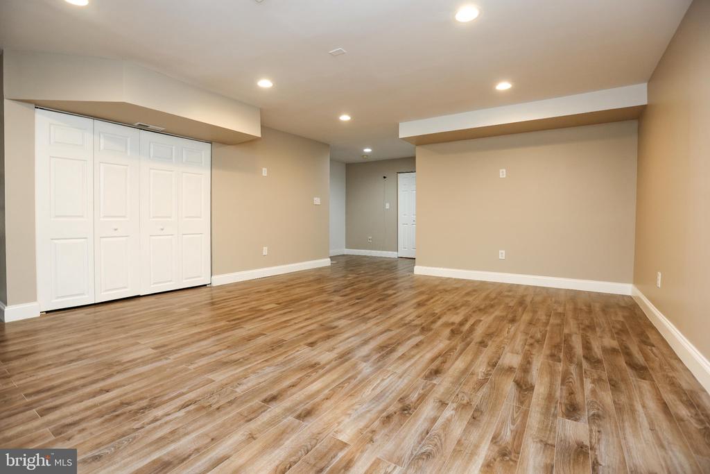 4 CASHELL COURT