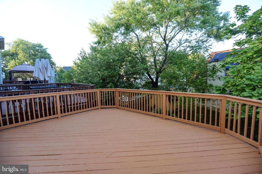 4 CASHELL COURT